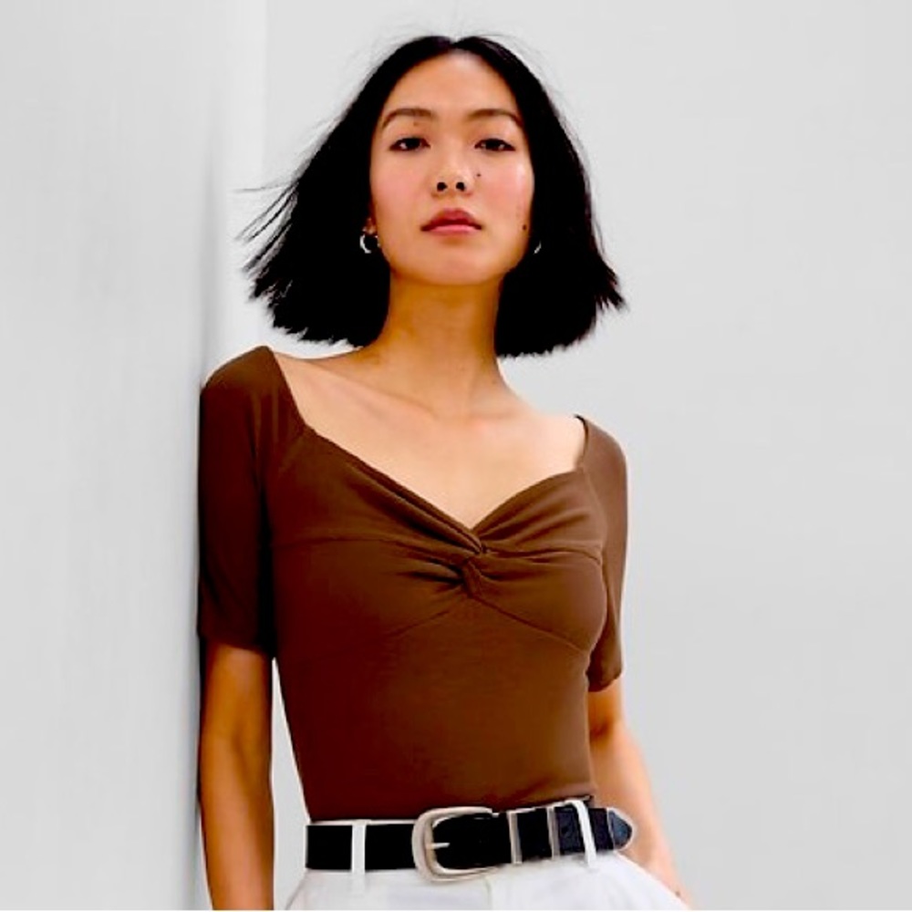 GAP mini rib sweetheart tee.